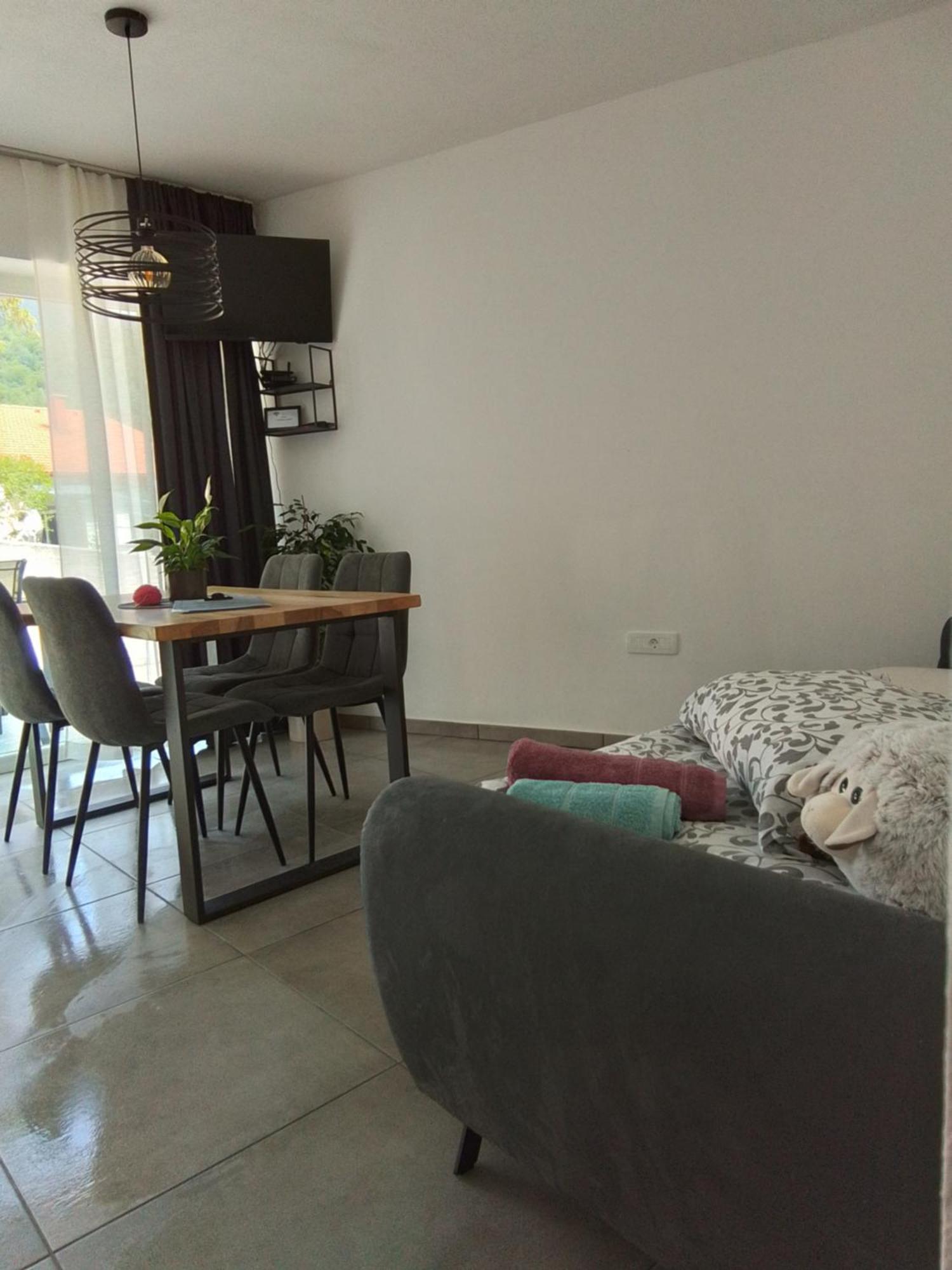 Appartamento Hisa Za Gradom Kobarid Esterno foto