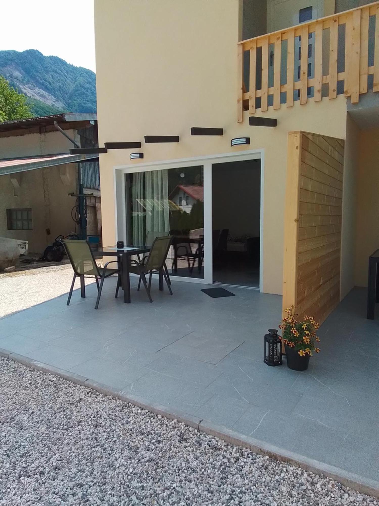Appartamento Hisa Za Gradom Kobarid Esterno foto